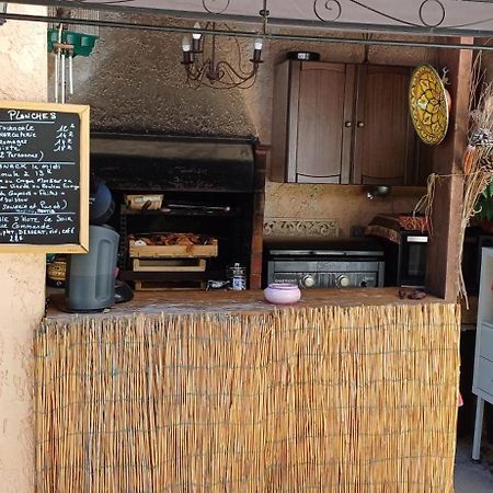 Le Mas D'Hubert L'Isle-sur-la-Sorgue Bagian luar foto