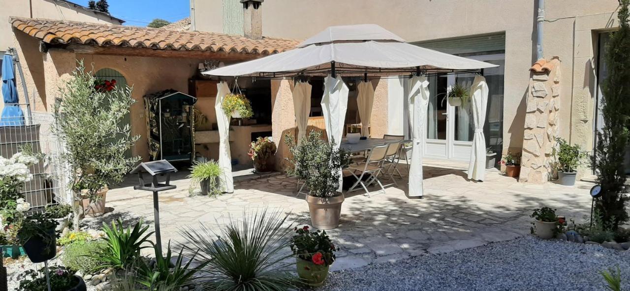 Le Mas D'Hubert L'Isle-sur-la-Sorgue Bagian luar foto
