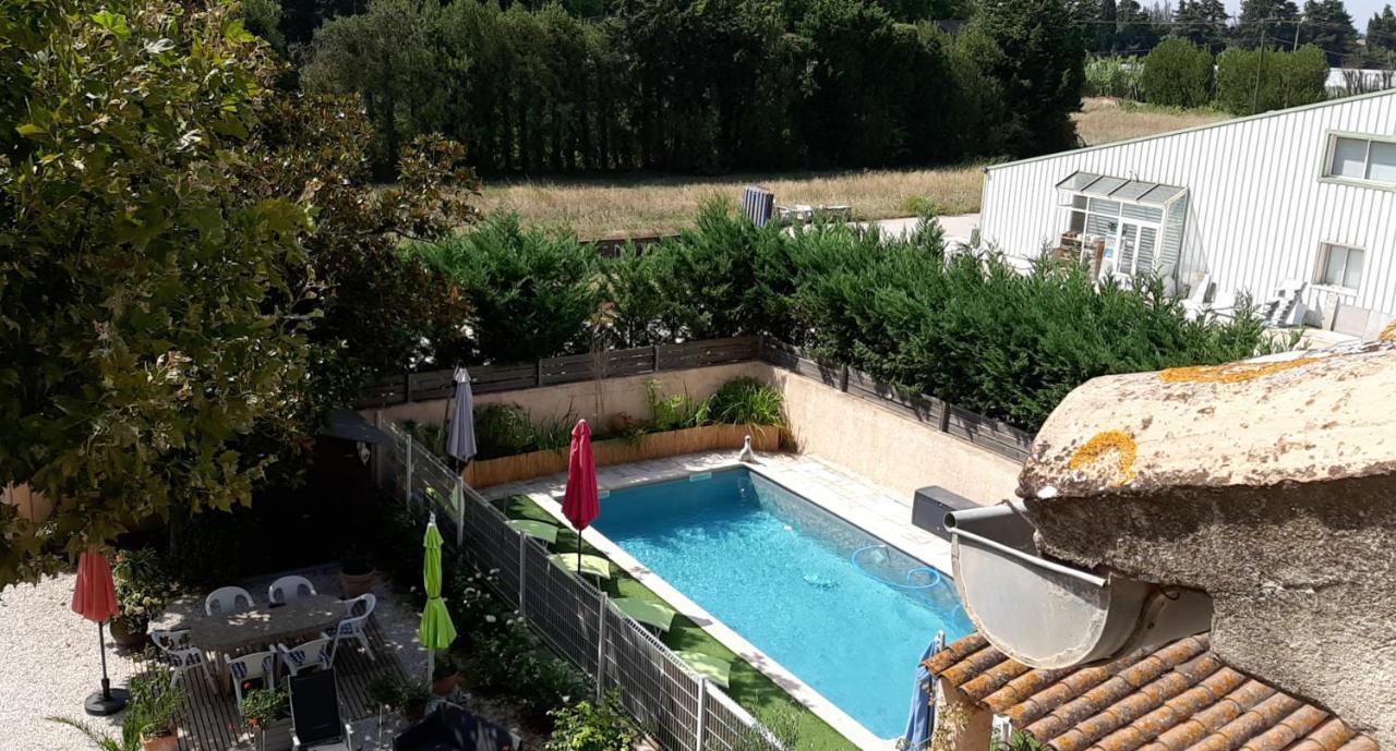 Le Mas D'Hubert L'Isle-sur-la-Sorgue Bagian luar foto